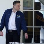 উইসকনসিনের নির্বাচনে ভোটারদের ১ মিলিয়ন ডলার দিতে চান মাস্ক, যা শুনে সবাই হতবাক!