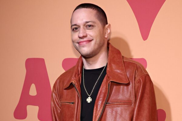 প্রকাশ্যে পিট ডেভিডসন! ‘আমি সবাইকে বোকা বানাচ্ছি’, অকপট স্বীকারোক্তি!