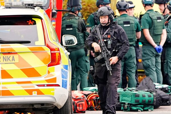 সিনাগগে হামলা: শোকের ছায়া! ২ জন নিহত, আহত আরও অনেকে!