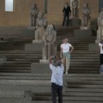 বিশ্বের বৃহত্তম জাদুঘর: মিশরে এক অত্যাশ্চর্য উন্মোচন!